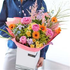 Large Love &amp; Joy to Mum Bouquet
