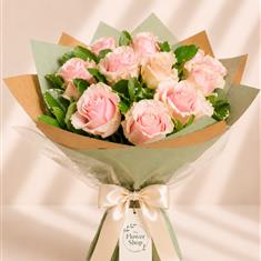 Dozen Luxury Pink Roses